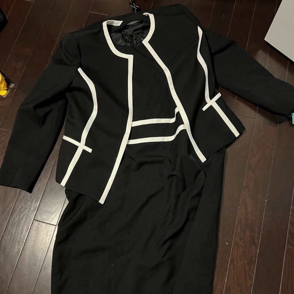 Black Label by Evan-Picone Contrast-Trim Jacket